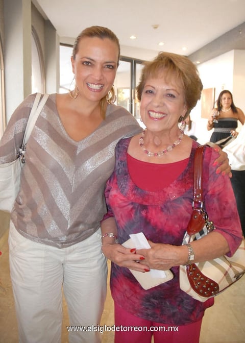 Bety y Lucy Nieto.