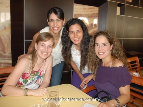 Elena, Cristina, Jéssica y Nayla.