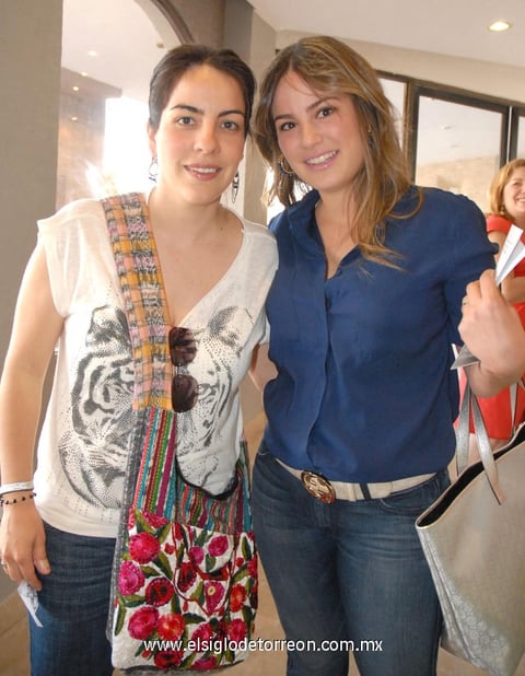 Ale Villarreal y Marce Martínez.