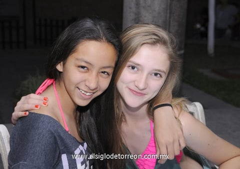 Dany Barocio e Isabela de Vries.