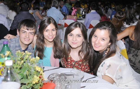 Fran, Brenda, Ana Paula y Claudia.