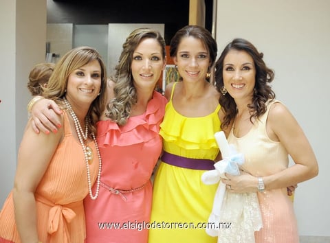 Selina, Lorena, Begoña y Annie.