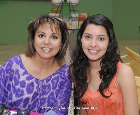Daniela Guzmán y Rocí­o de la Peña.