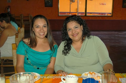 19052012 CONCEPCIÓN  y María Trinidad.
