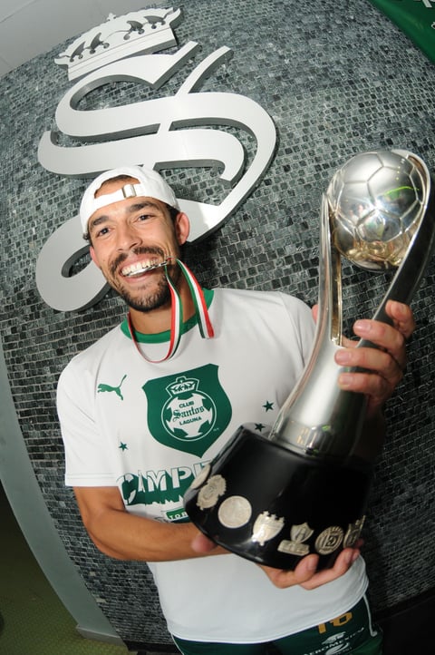 Hérculez Gómez se unió al Santos este torneo y menos de seis meses después, es campeón.