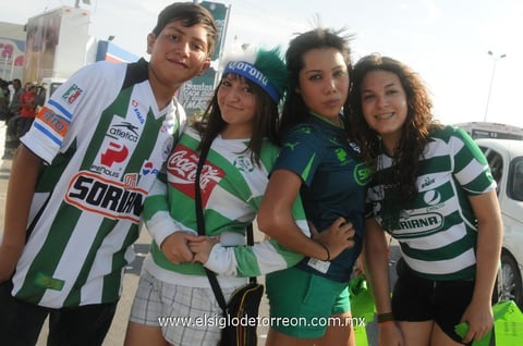 22052012 KIMBERLY  y Cinthya.