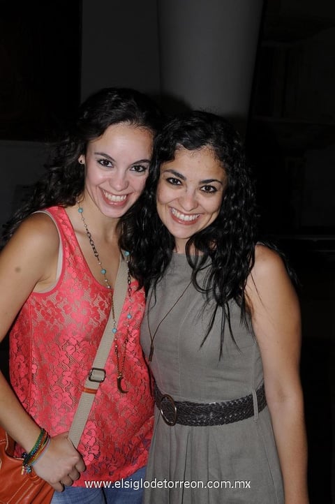 24052012 DEBORAH  y Bárbara.