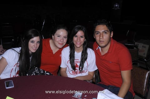20052012 MARY,  Ivonne, Mary Carmen y Andrés.