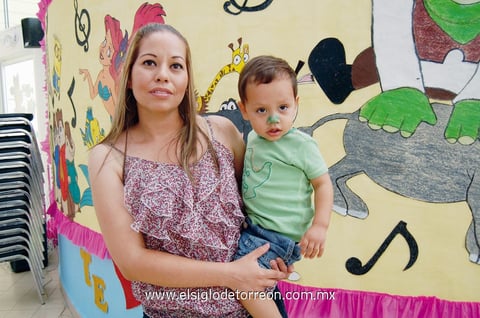 21052012 ÉRIKA  Montaña y Héctor Olivares.