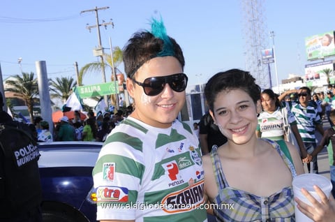 23052012 CARLOS EDUARDO  Ruiz y Carmen Martínez.