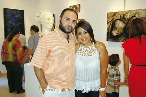 23052012 BABKEN  Vardyan y Lulú Romero.