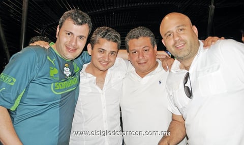 22052012 PACO,  Miguel, Chava y Roger.