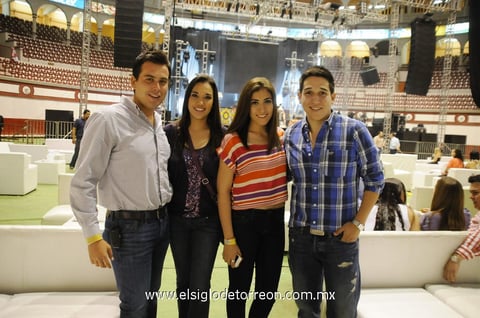 27052012 ALEJANDRO , Mónica, Ilse y Ricardo.