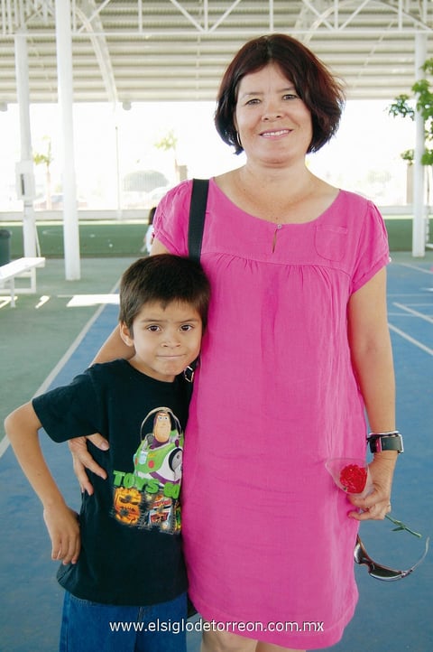 25052012 ALAN  Daniel y Marisol.