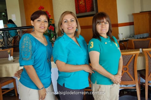 25052012 LILIANA  Sapiens, Ileana López, Cuquis Escobedo, Angélica Silva y Coco Rangel.