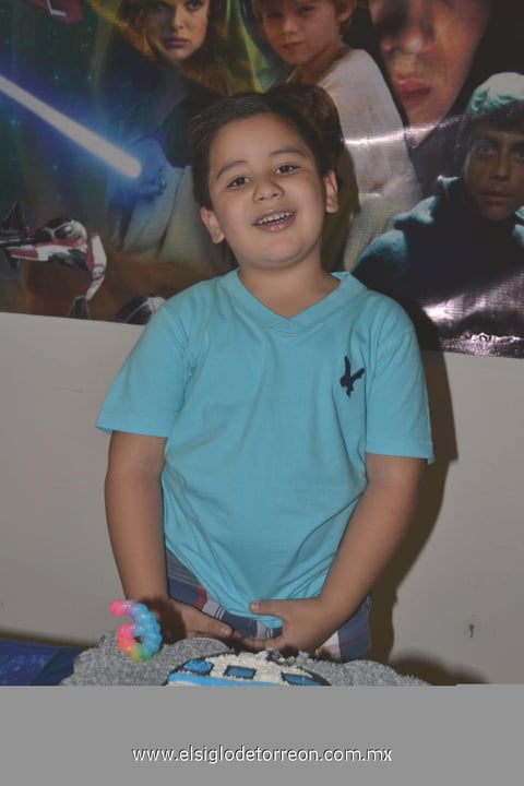 29052012 RICARDO  Serna Muñoz festejó su sexto cumpleaños.
