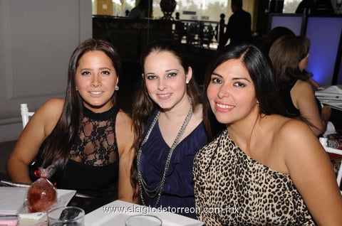 30052012 SUSY  Escobosa, Caro Villarreal y Ana Becerra.