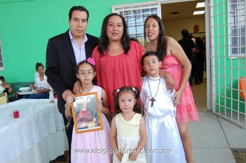 30052012 MANUEL , Ana Rosa, Andrea, Ana Sofía, Paola y Manuel.