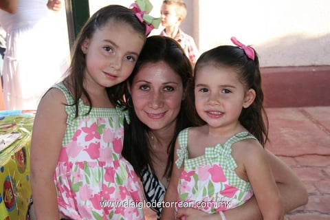 30052012 KARLA , Luciana e Ivanna.