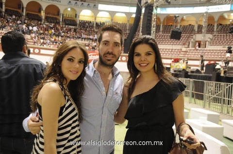 31052012 VIKA , Yamil y Mayte.
