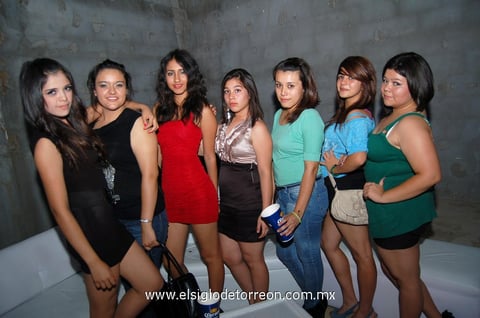 01062012 ÁNGELA , Mónica, Gabriela, April, Patricia, Sabrina y Luisa.