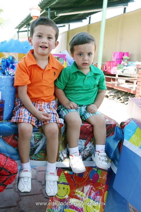 03062012 OCTAVIO  y Mauricio Durán.