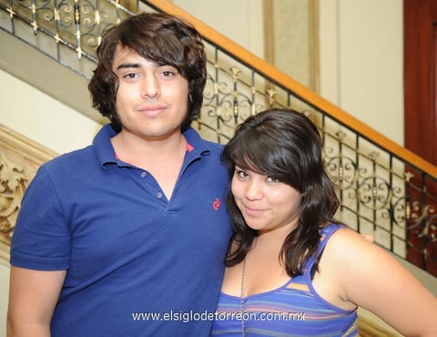 04062012 FRANCISCO  Saucedo Silva y Mayte Gutiérrez.