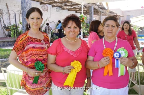 04062012 JUDITH , Yola y Xany.