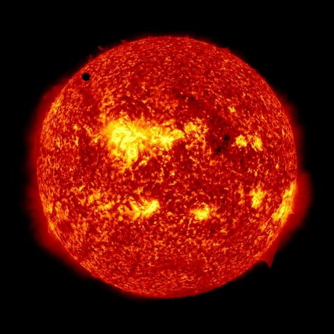 Algunas de las horas en las que comenzó el espectáculo celeste: 12:10 en Honolulu, 15:06 en Los Ángeles, 17:06 en la Ciudad de México y 18:04 en Nueva York, todos el marte