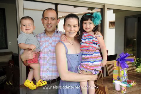 06062012 ANALÚ , Ricardo, Ricardo y Mar.