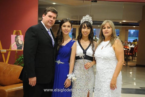 06062012 JESúS , Adriana, Maluly (reina saliente) y Lourdes Martínez.
