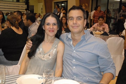 08062012 ADELINA  y Julio.