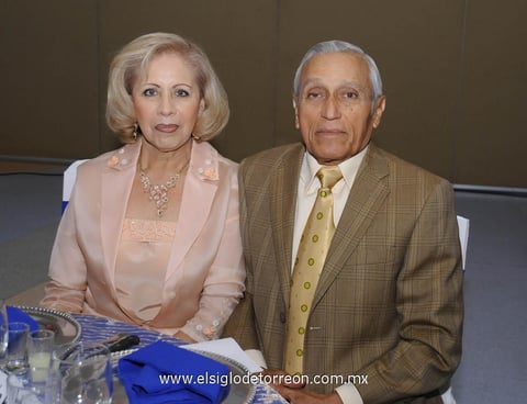 08062012 YOLANDA  y Jesús.