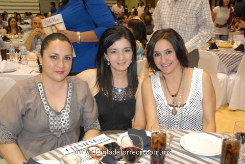 08062012 ANTONIETA , Liliana y Silvia.