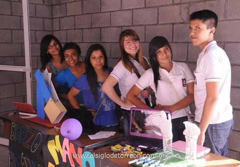 10062012 FERNANDA,  Kathy, Maricarmen, Jerry, Víctor, Pablo y Gera.