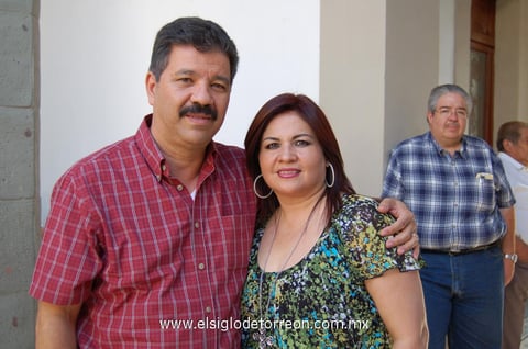 09062012 JOSé LUIS  Trasfí y María Eugenia.
