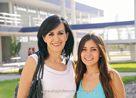 10062012 IRIS  Márquez y Silvia Cano.