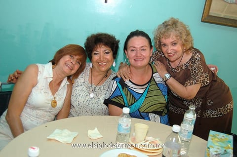 10062012 LUPITA , Yola, Lety y Angélica.