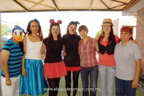 12062012 MARCE,  Judith, Karem, Karla, Lety, Sara y Rita.