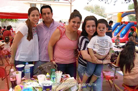 12062012 OLIVIA , José Luis, Gaby, Dulce y Joselo.