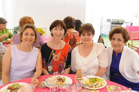 13062012 BEATRIZ , Bety, Mayela y Maru.