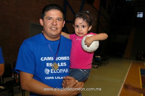 14062012 CéSAR  Márquez y Fernanda.