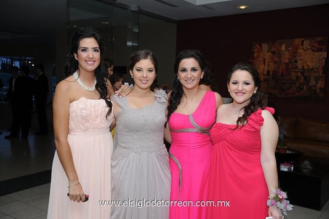 14062012 PAMELA , María, Victoria y Aranza.
