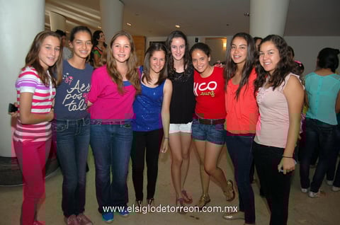 18062012 PAU , Paulina, Ana Sofía, Sabrina, Rocío, Bárbara, Ana SIlvia y Vero.
