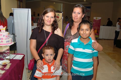 18062012 ISRAEL  y Gina.