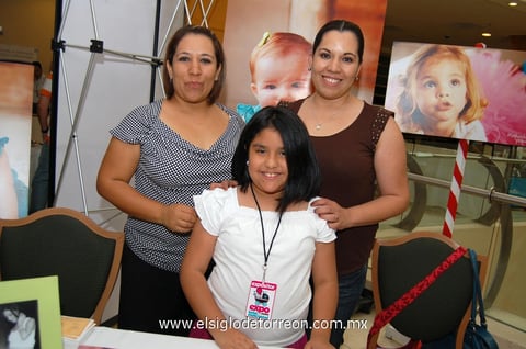 18062012 MARTHA , Jimena y Mónica.