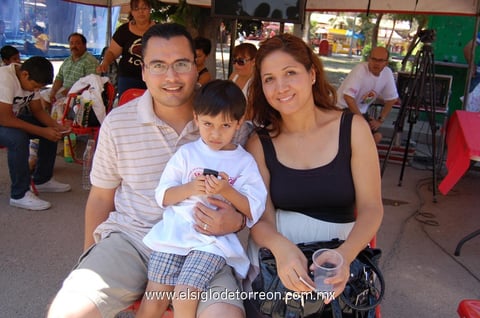 15062012 JOSé ALBERTO , Raúl Alberto y Lucero.