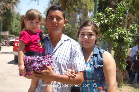 15062012 OLIMER  y Alberto Ríos y Miriam Valdivia.