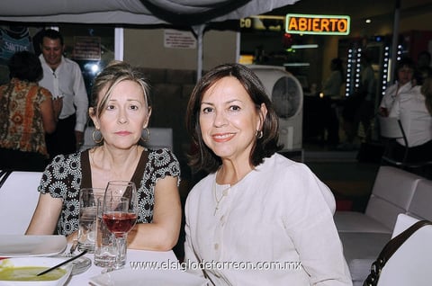 18062012 LETICIA  Leal y Rocío de Ledesma.