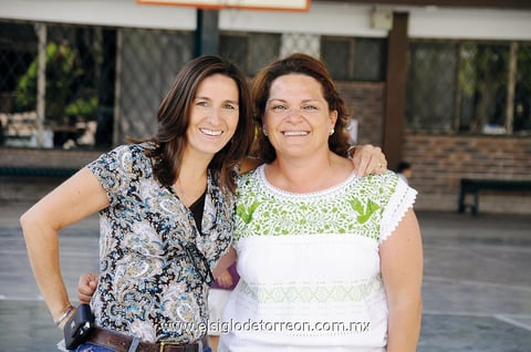 18062012 PAULINA  Diez y Charo García.